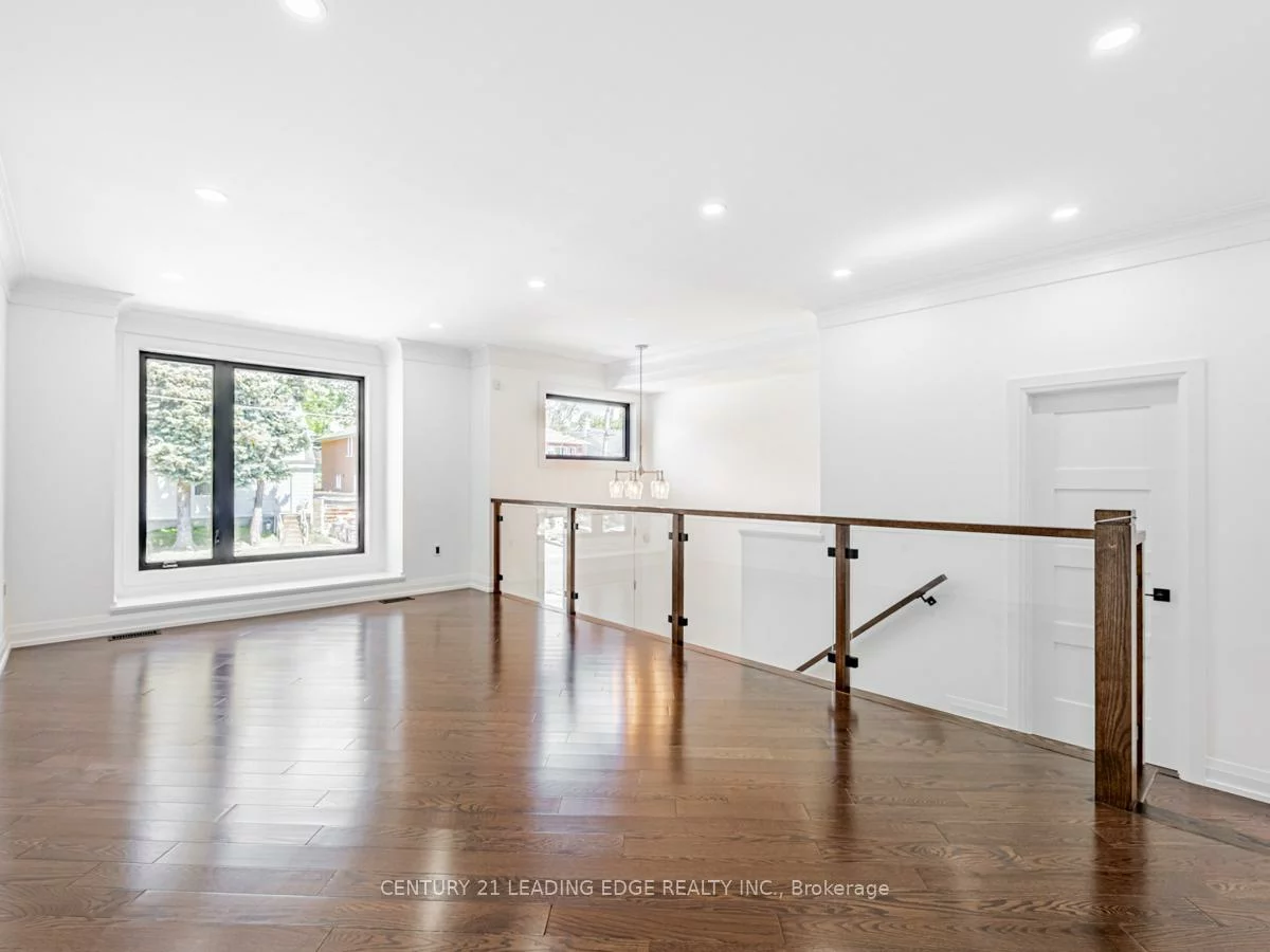 48B, Maybourne, Clairlea-Birchmount, Toronto