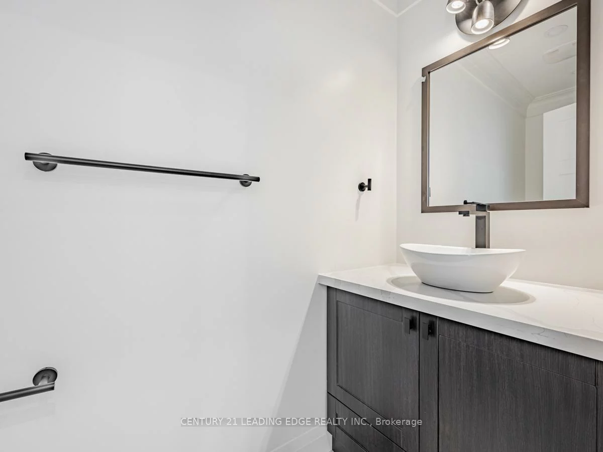 48B, Maybourne, Clairlea-Birchmount, Toronto