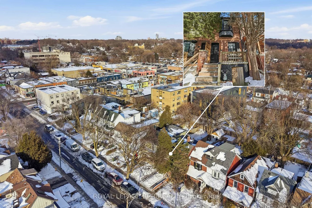 257, Rhodes, Greenwood-Coxwell, Toronto