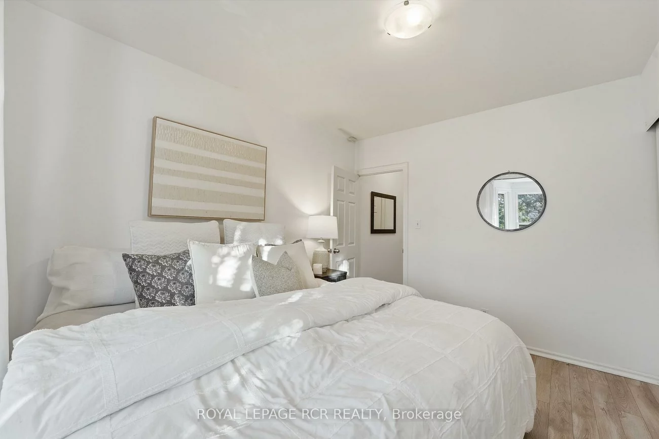 257, Rhodes, Greenwood-Coxwell, Toronto