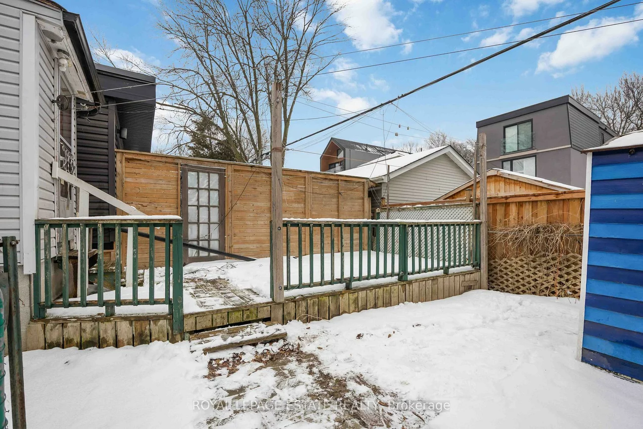 337, Craven, Greenwood-Coxwell, Toronto