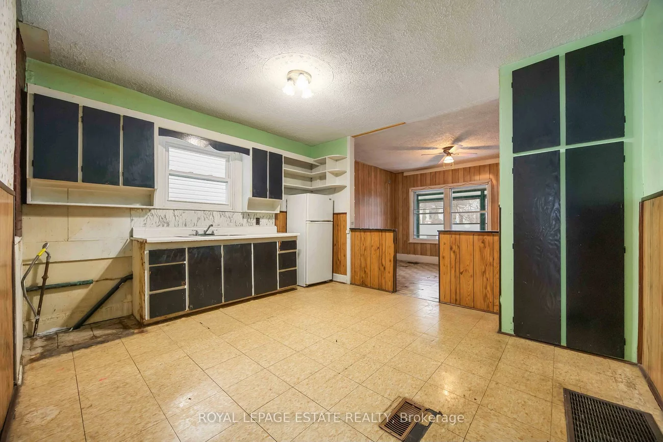 337, Craven, Greenwood-Coxwell, Toronto