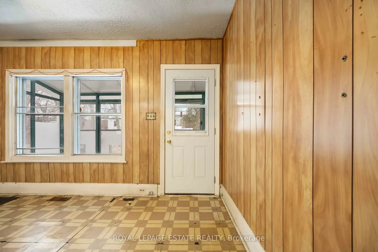 337, Craven, Greenwood-Coxwell, Toronto