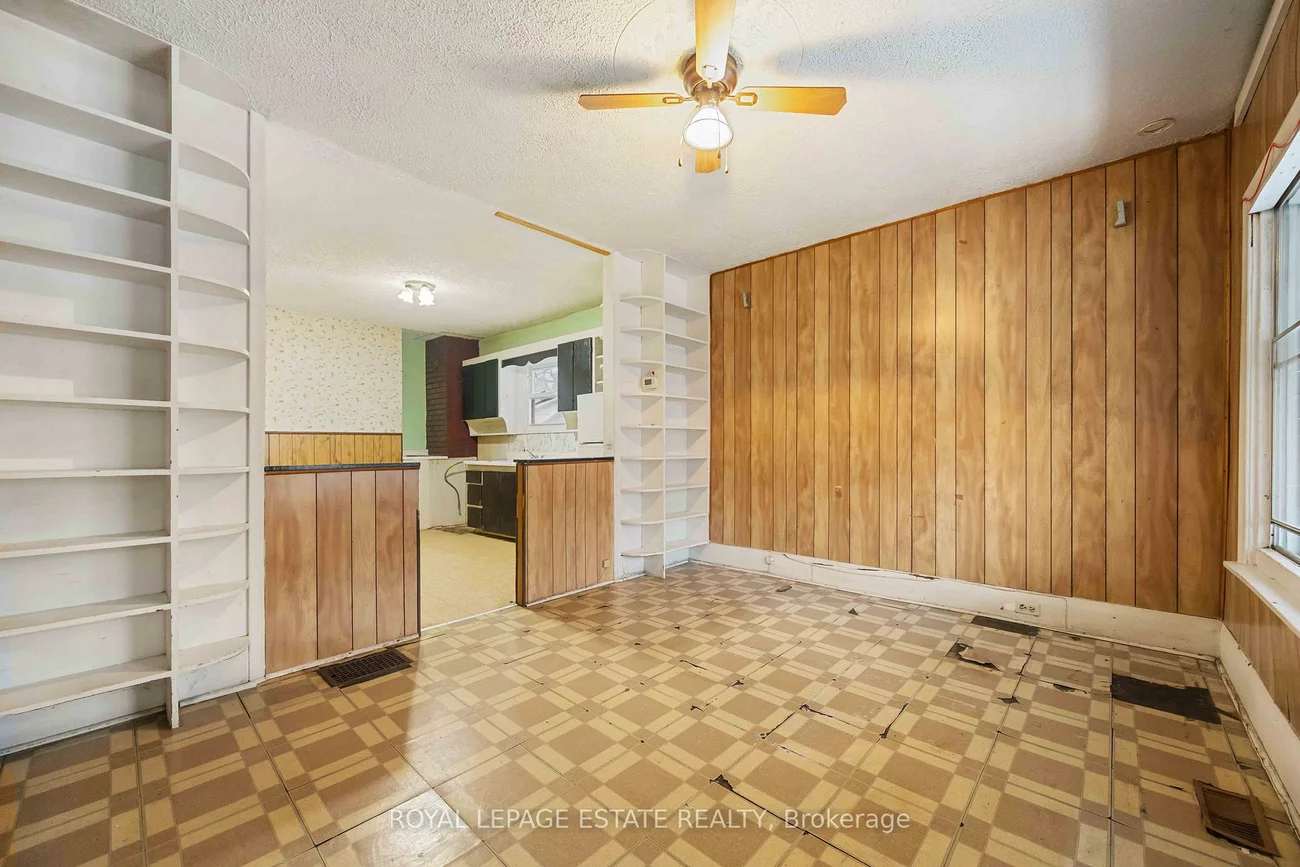 337, Craven, Greenwood-Coxwell, Toronto