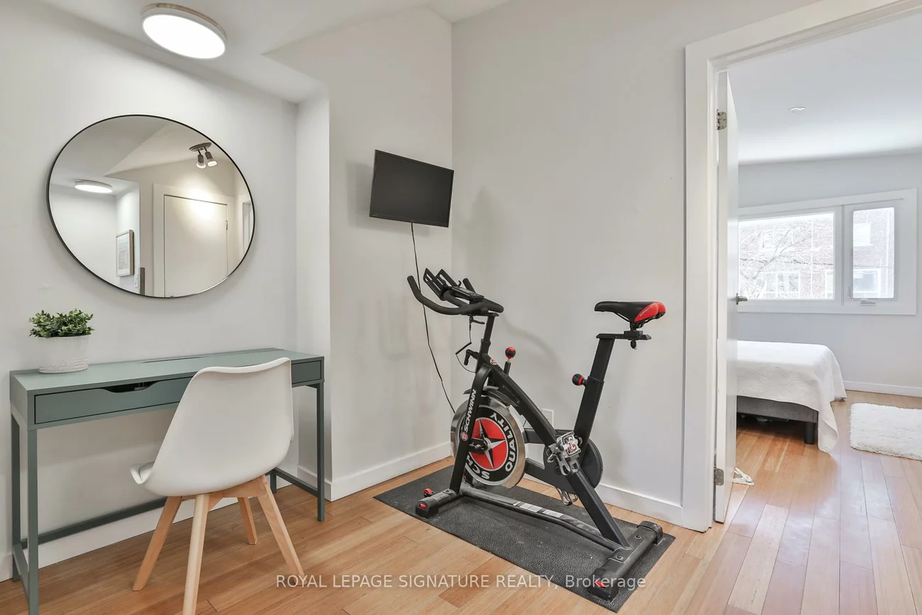 37, Rhodes, Greenwood-Coxwell, Toronto