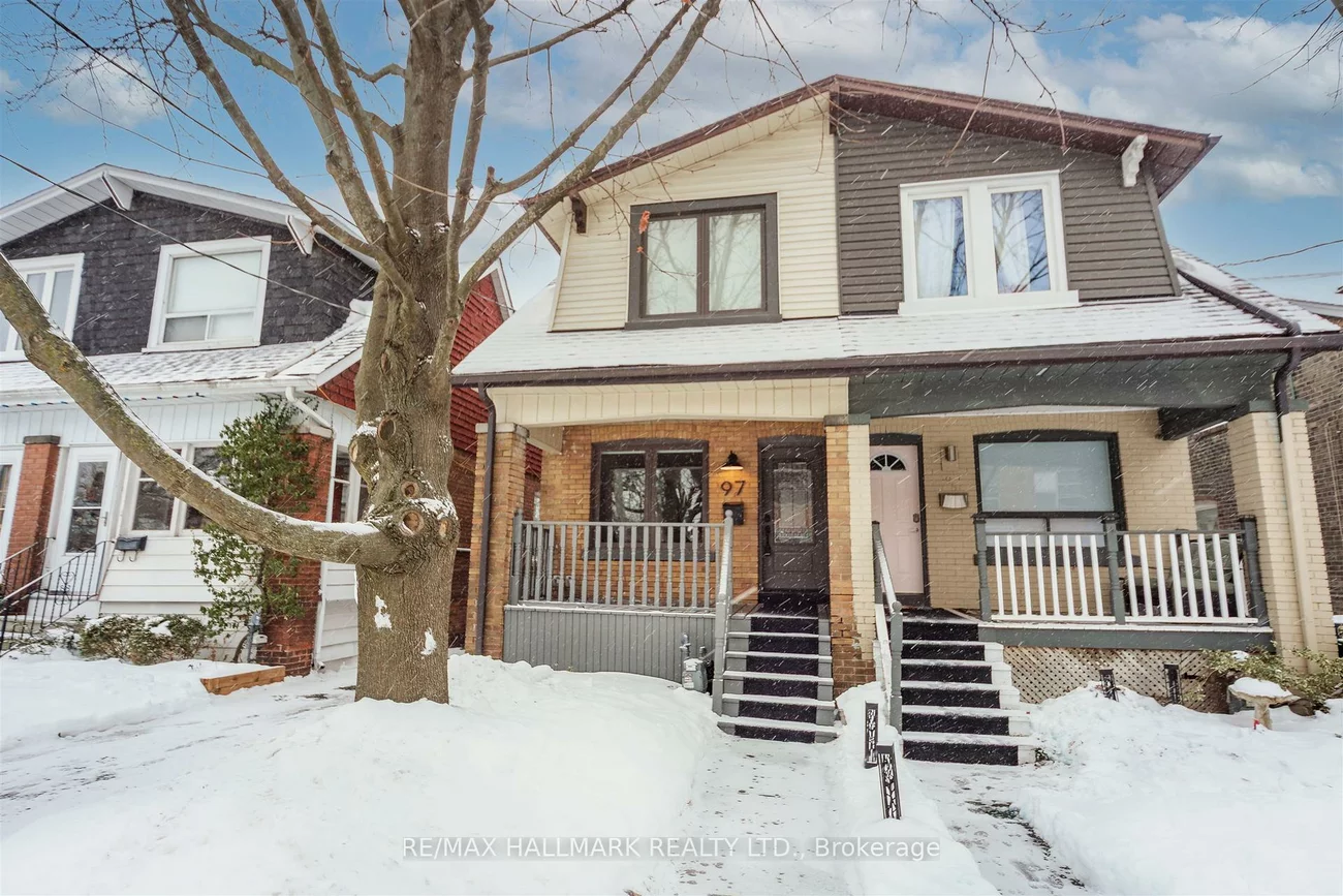 97, Queensdale, Danforth Village-East York, Toronto