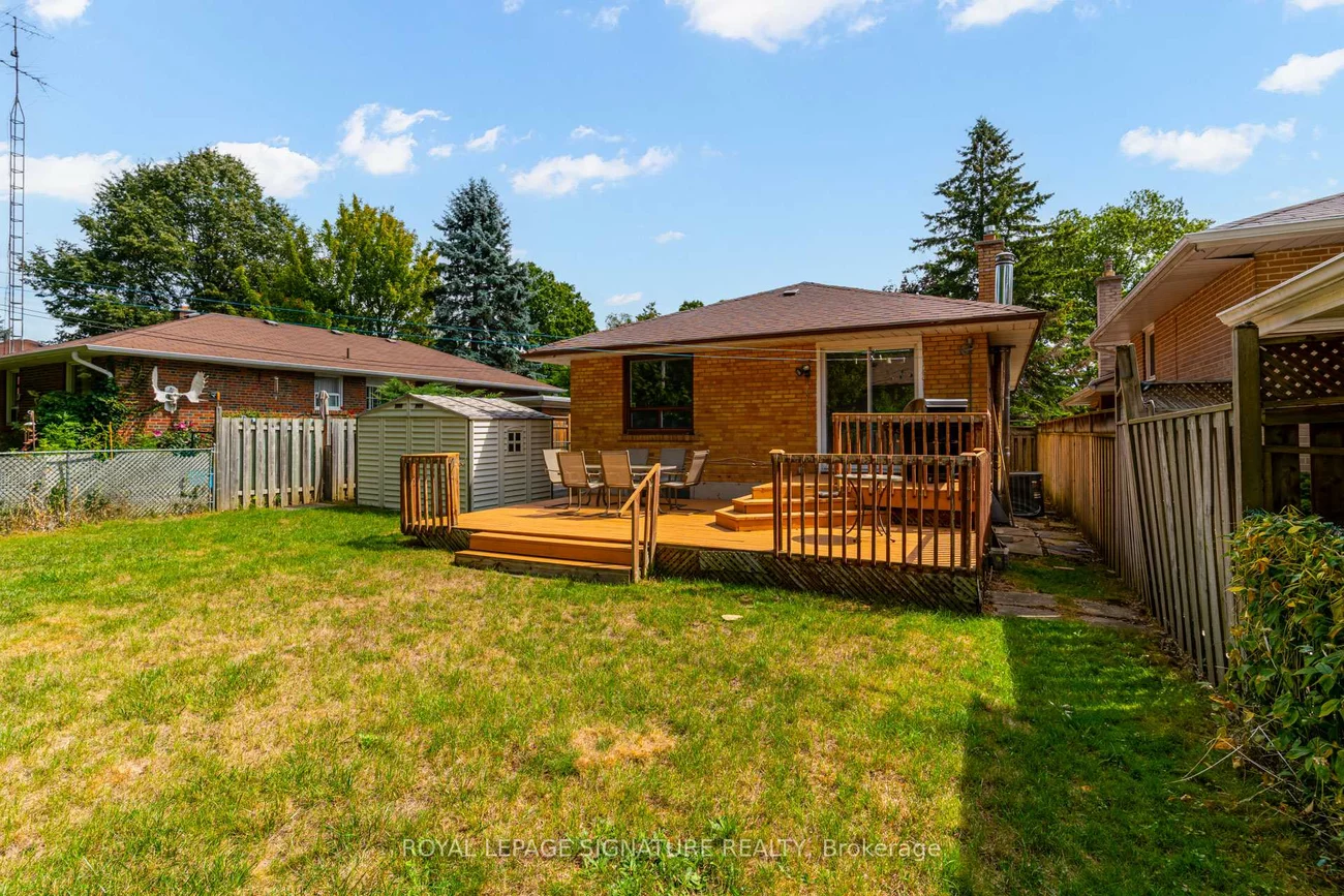 4, Stillbrook, West Hill, Toronto