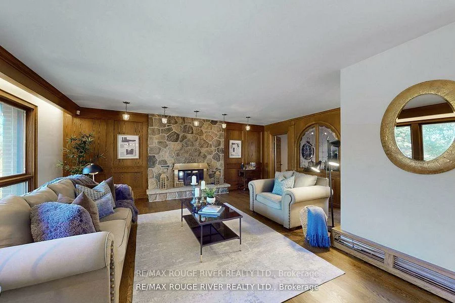 300, Taylor, Rouge E10, Toronto