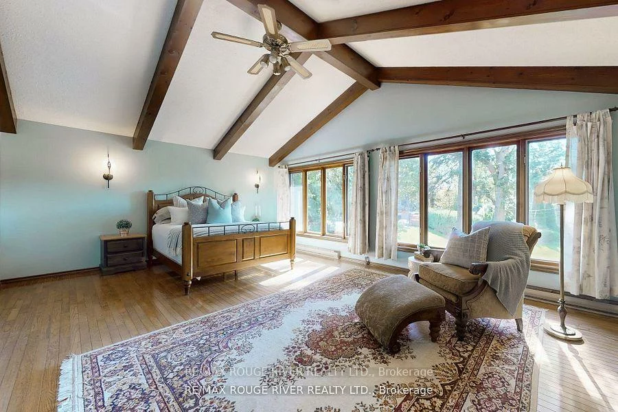 300, Taylor, Rouge E10, Toronto