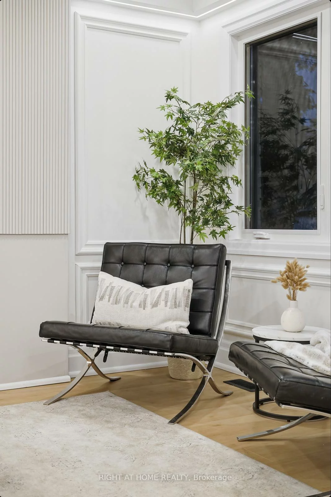 162, Tower, Wexford-Maryvale, Toronto