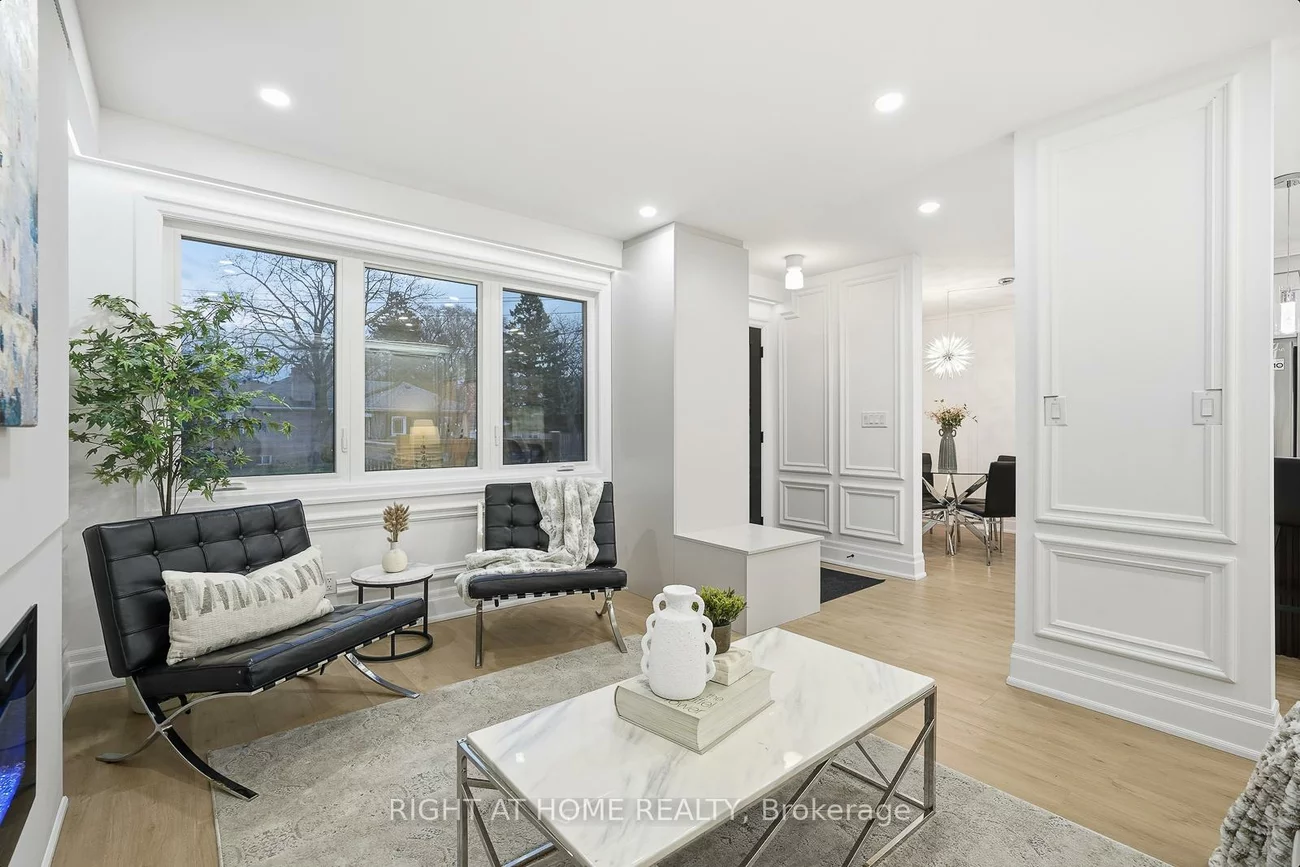 162, Tower, Wexford-Maryvale, Toronto