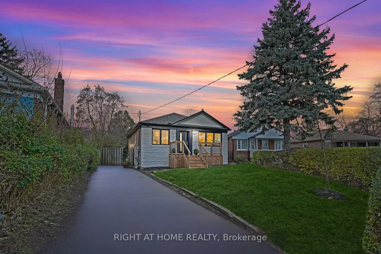 162, Tower, Wexford-Maryvale, Toronto