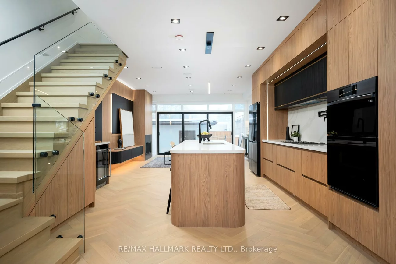 15, Cruikshank, Playter Estates-Danforth, Toronto