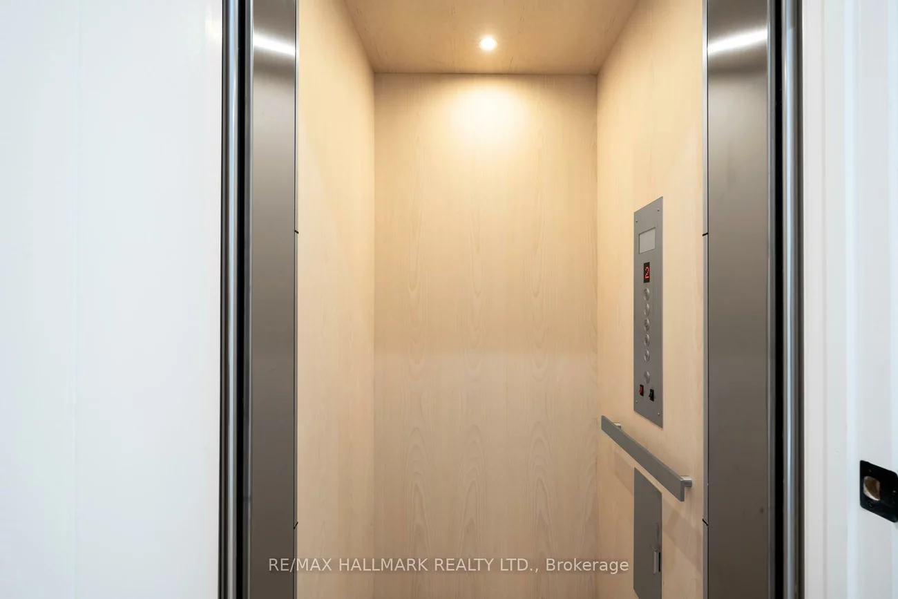 15, Cruikshank, Playter Estates-Danforth, Toronto