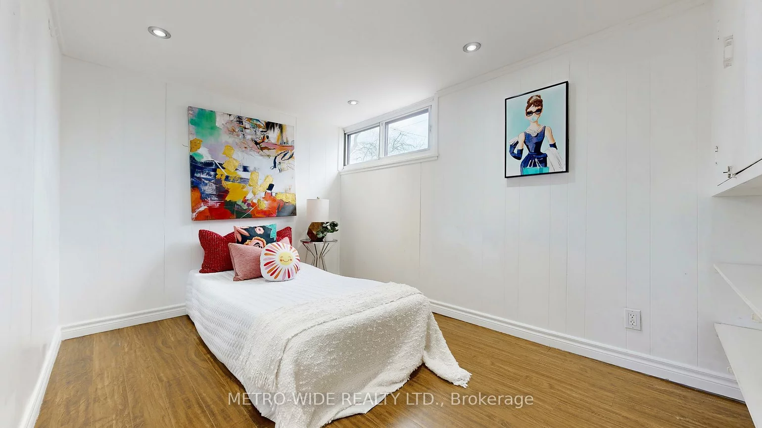 34, Merrian, Kennedy Park, Toronto