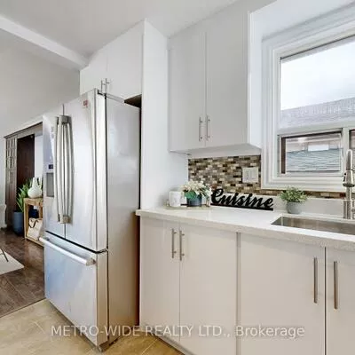 34, Merrian, Kennedy Park, Toronto