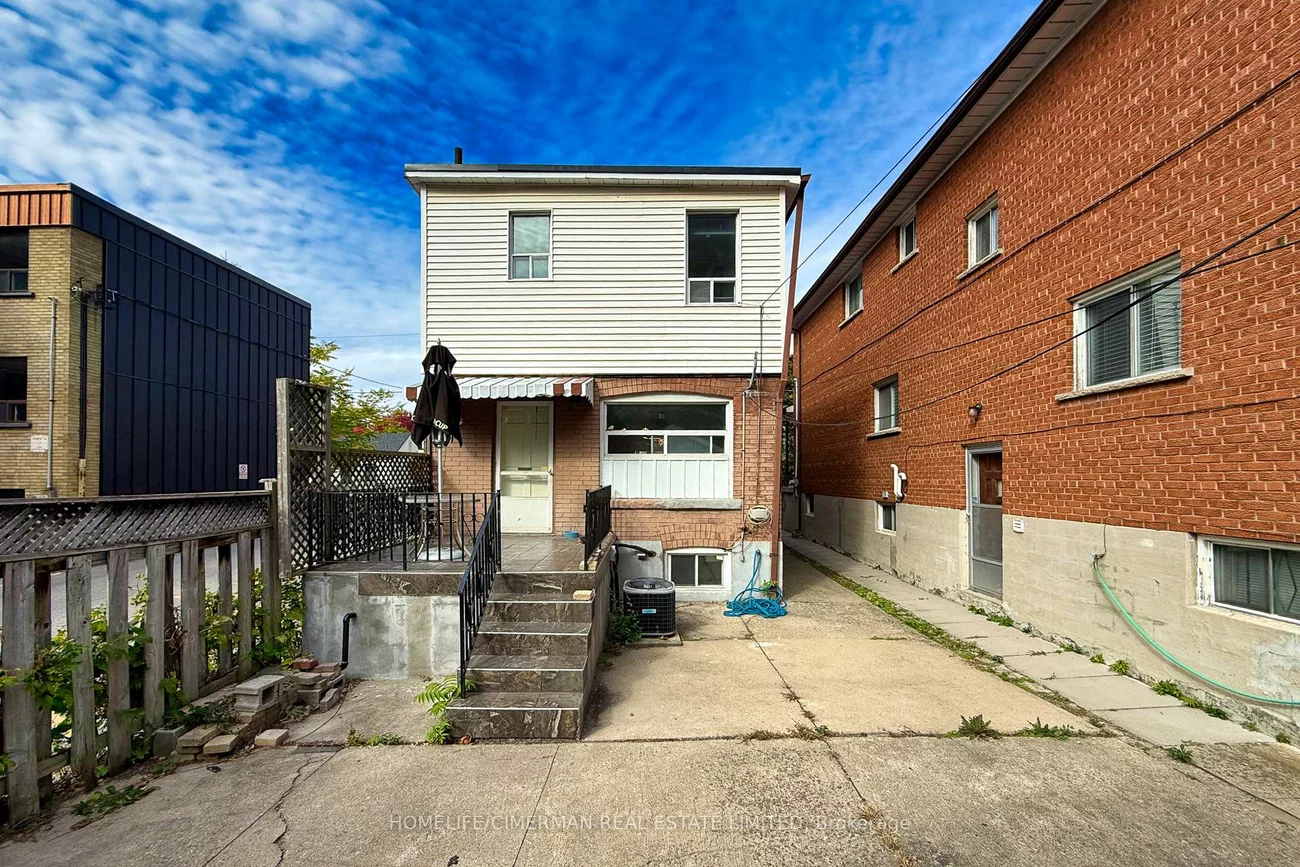 43, Torrens, Broadview North, Toronto