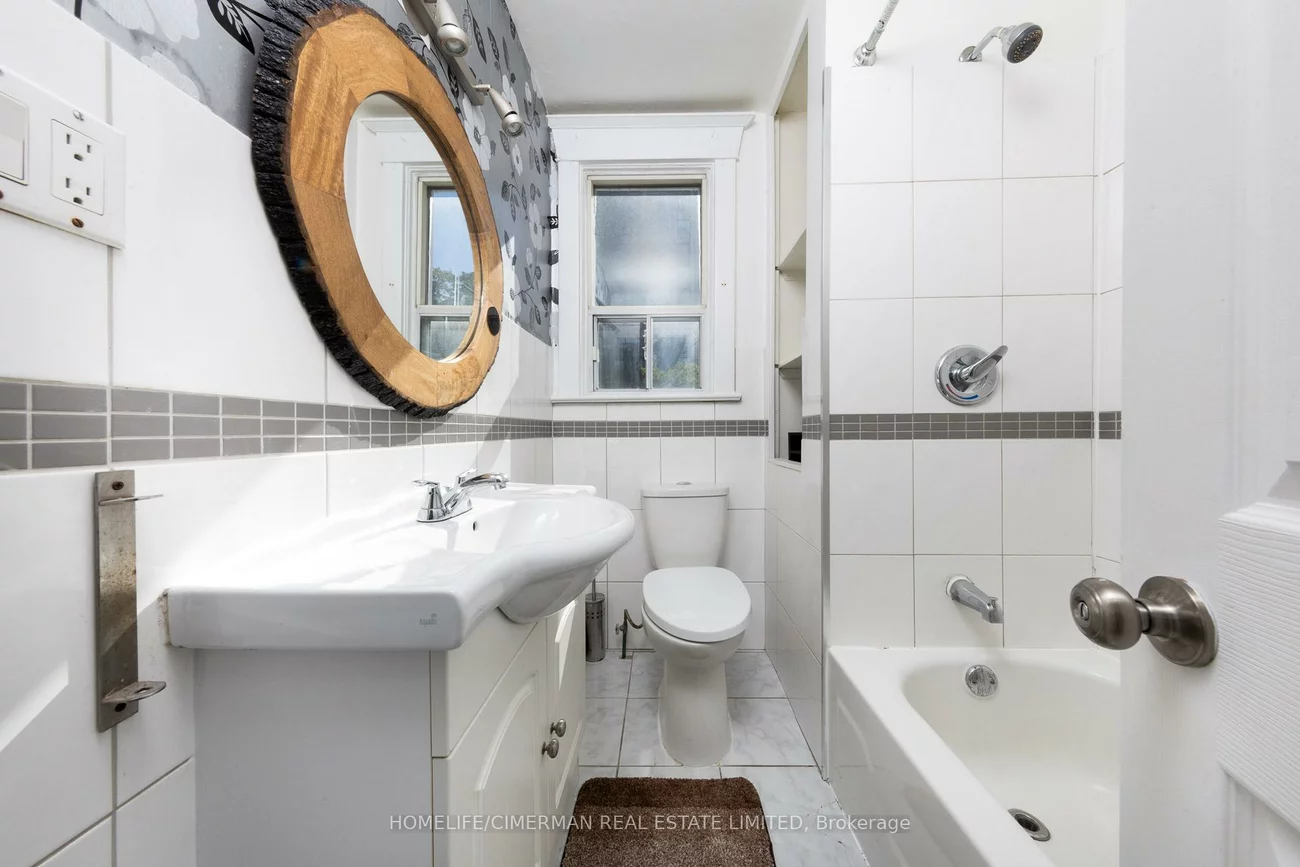 43, Torrens, Broadview North, Toronto