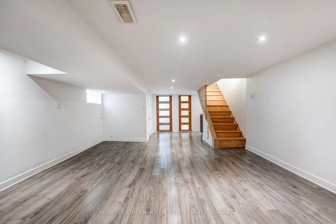 43, Torrens, Broadview North, Toronto