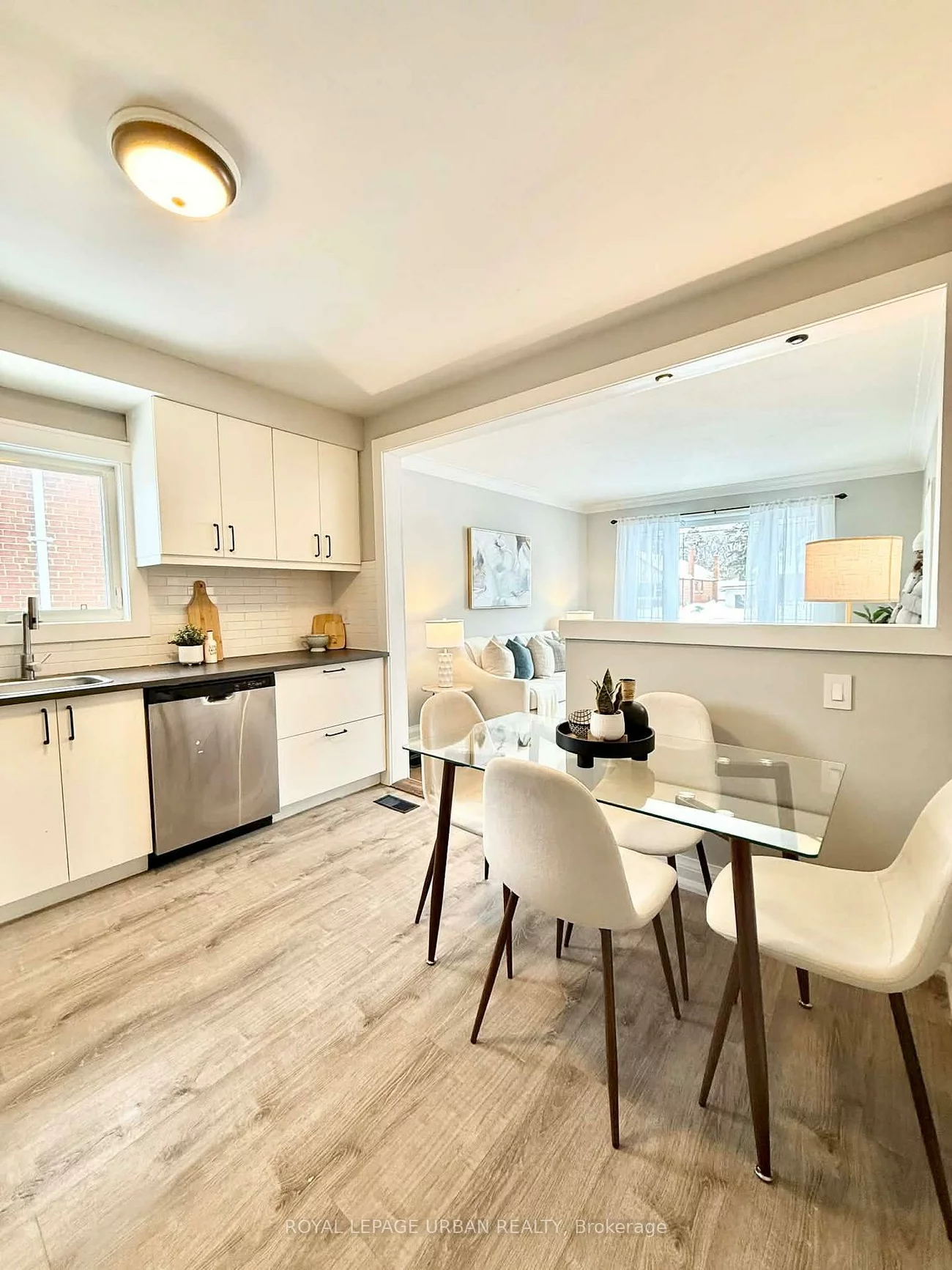 84, Clonmore, Birchcliffe-Cliffside, Toronto