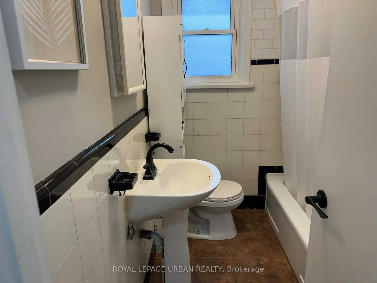 84, Clonmore, Birchcliffe-Cliffside, Toronto