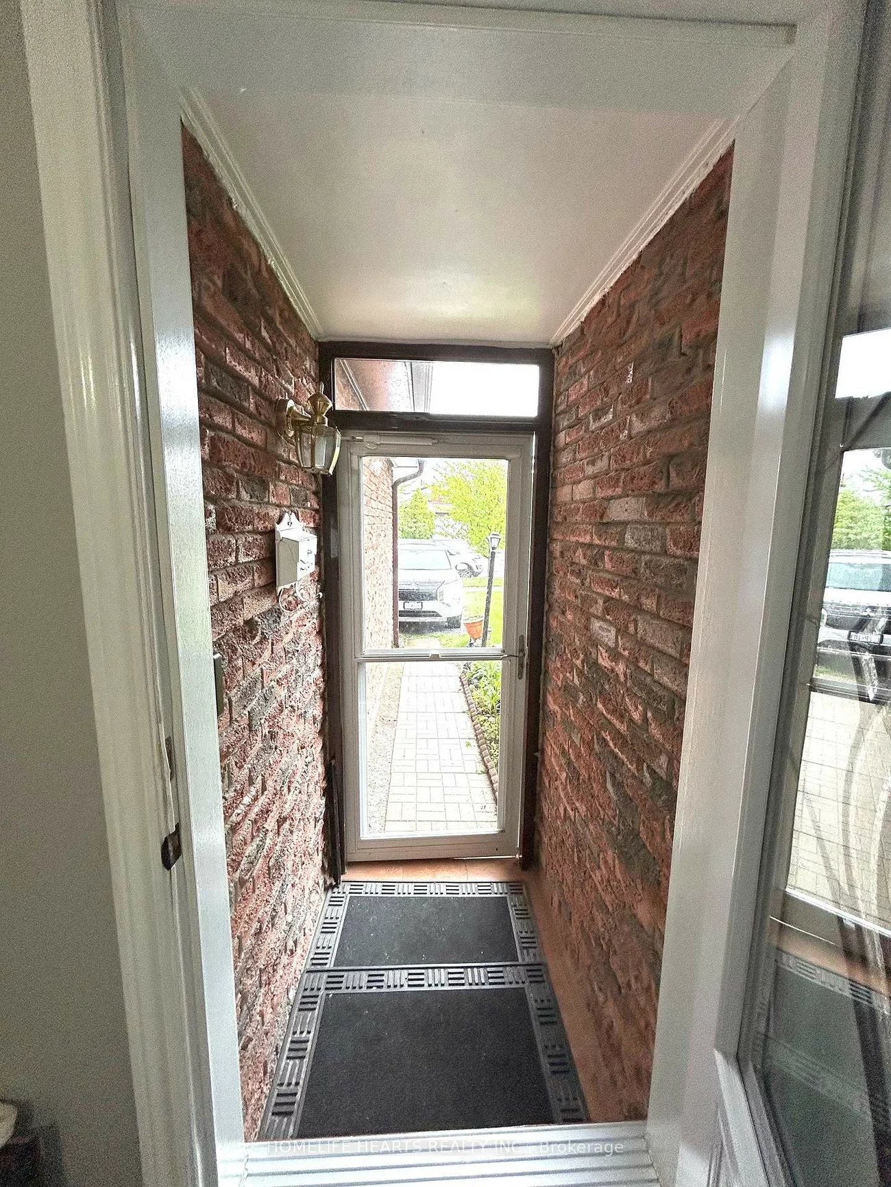 242, Braymore, Rouge E11, Toronto