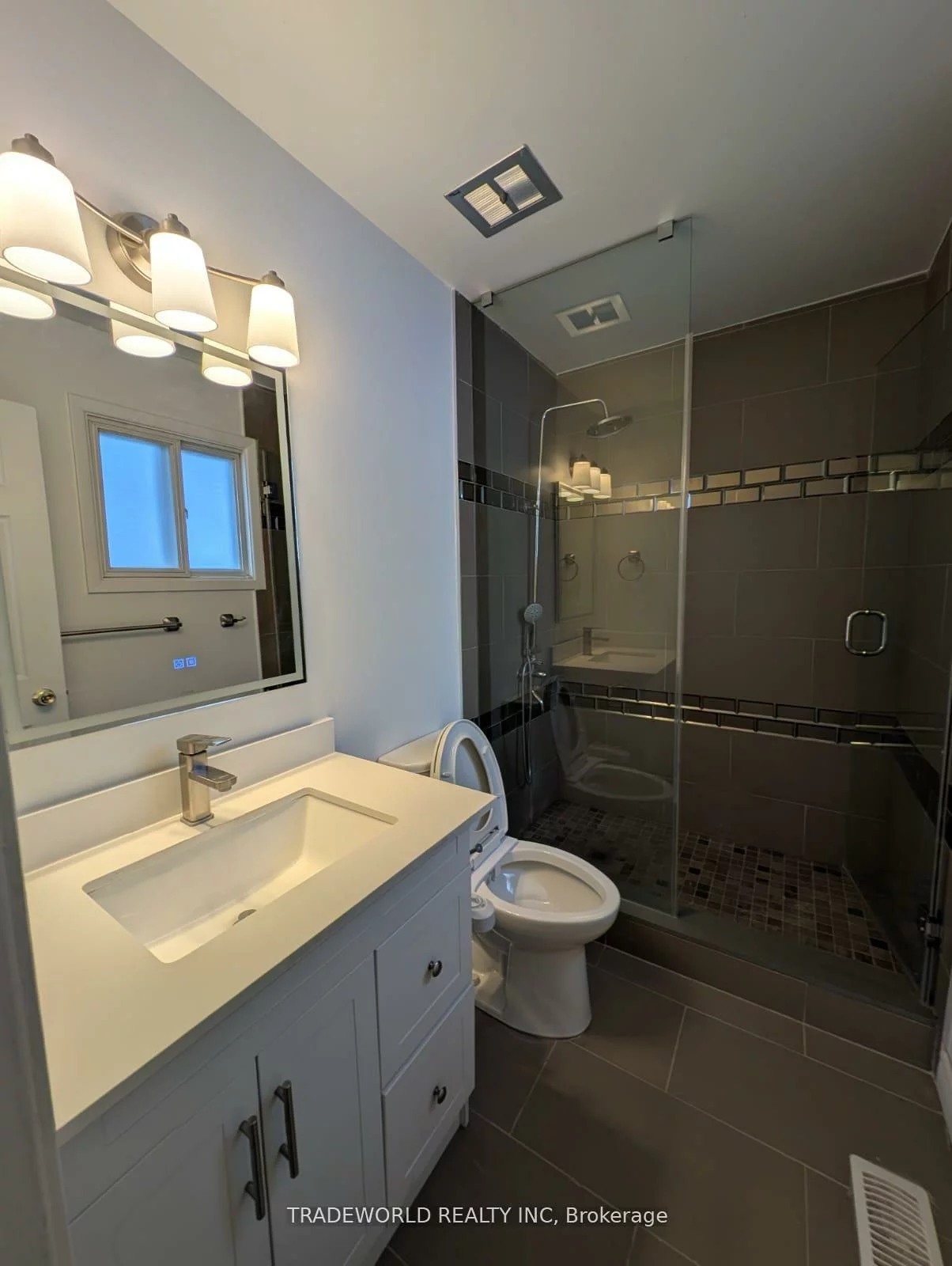 7, Fluellen, L'Amoreaux, Toronto