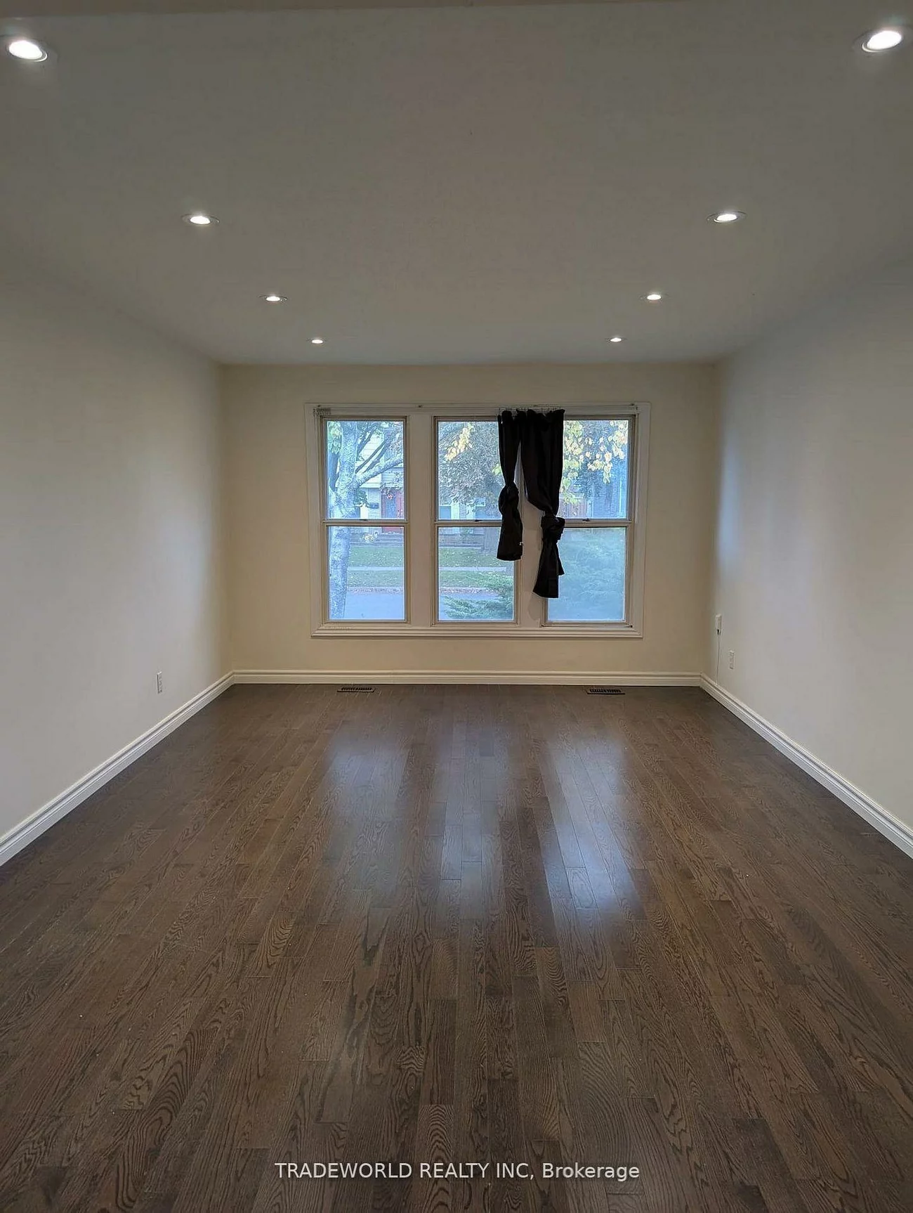 7, Fluellen, L'Amoreaux, Toronto