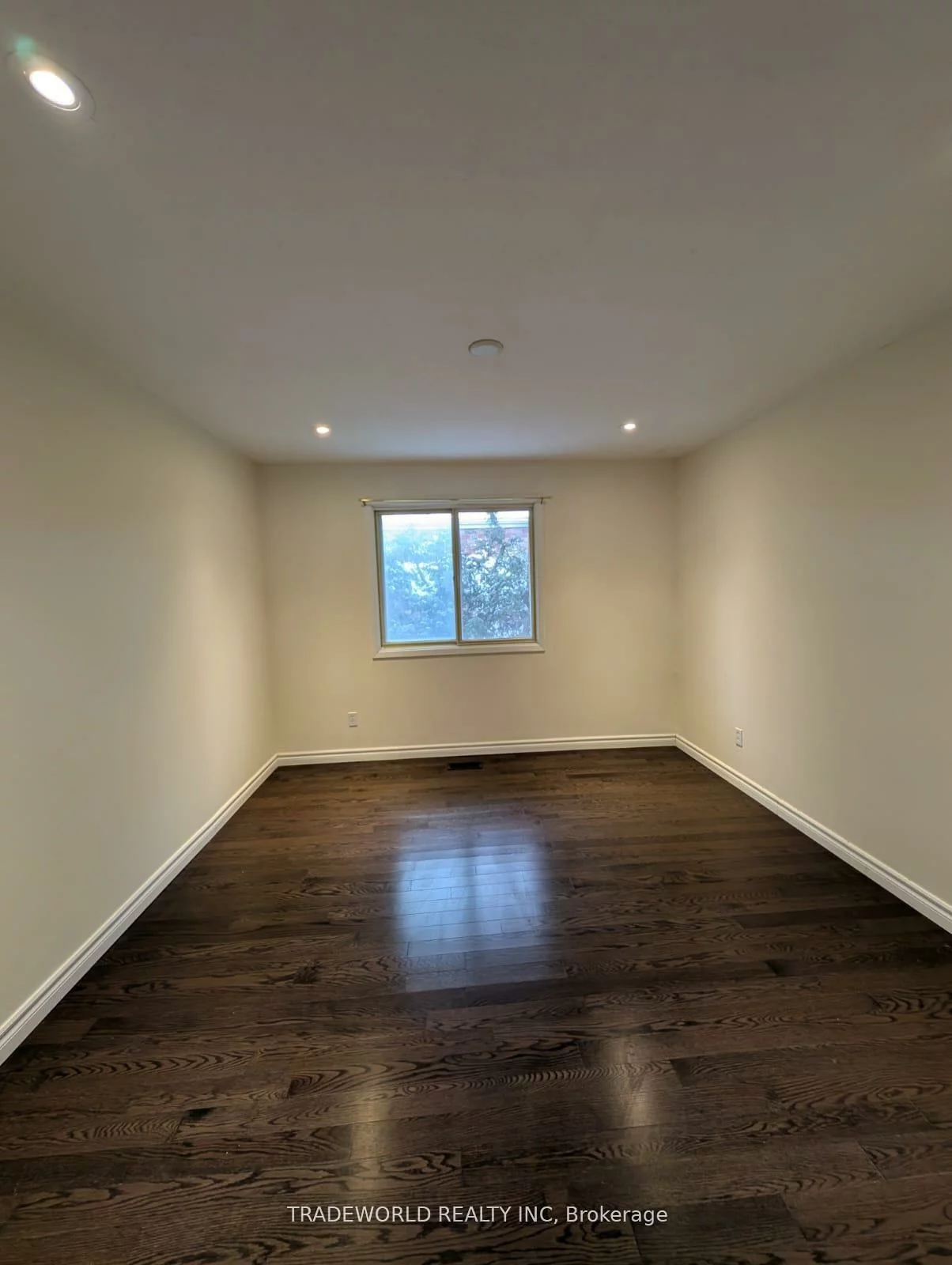 7, Fluellen, L'Amoreaux, Toronto