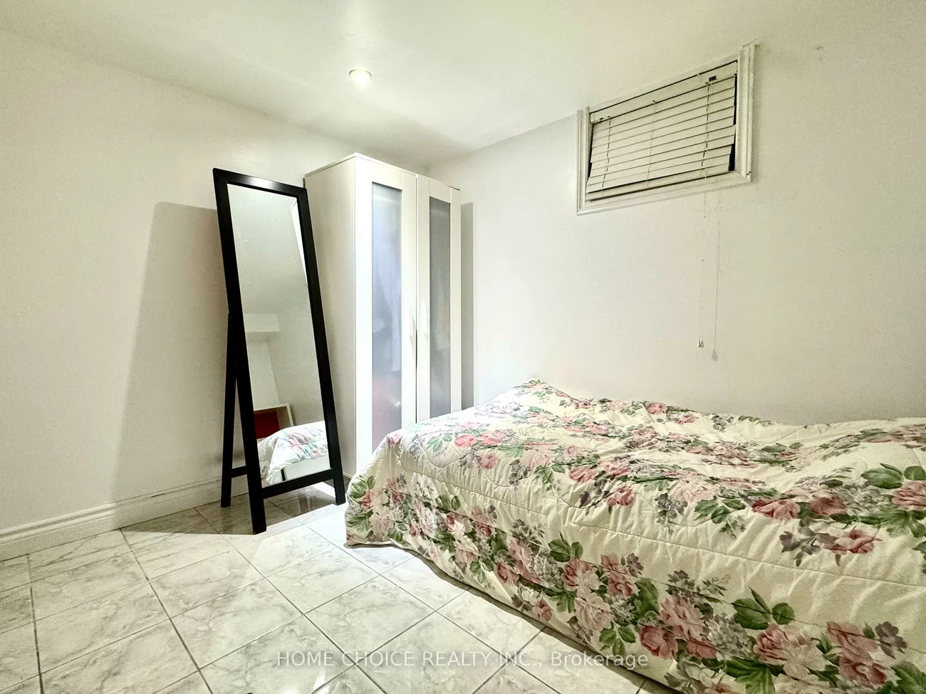 3, Saugeen, Kennedy Park, Toronto