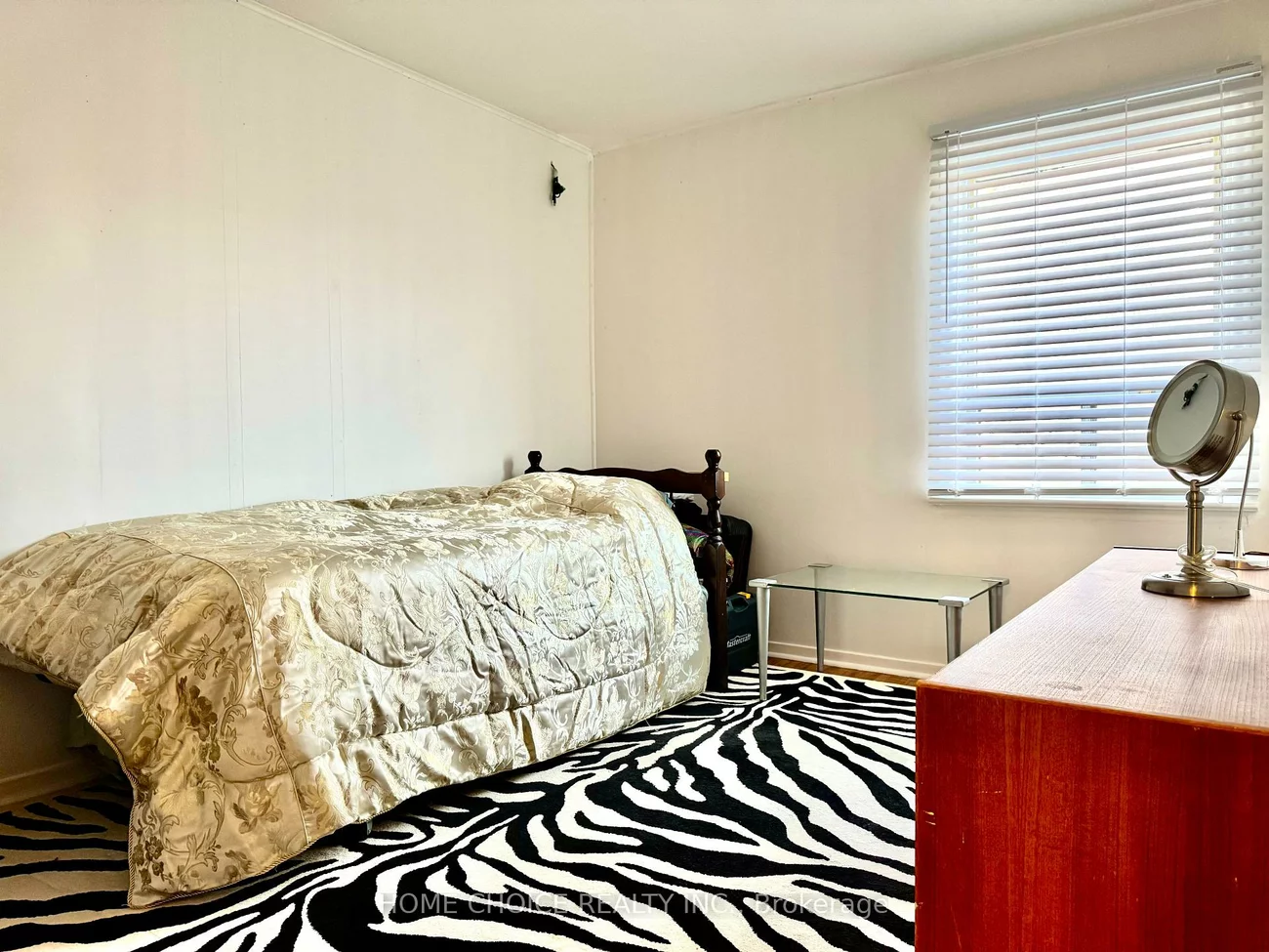 3, Saugeen, Kennedy Park, Toronto