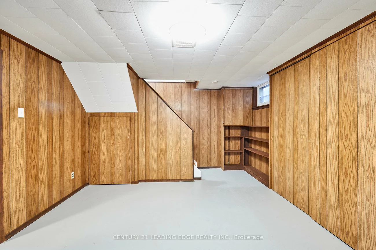 122, Allanford, Tam O'Shanter-Sullivan, Toronto