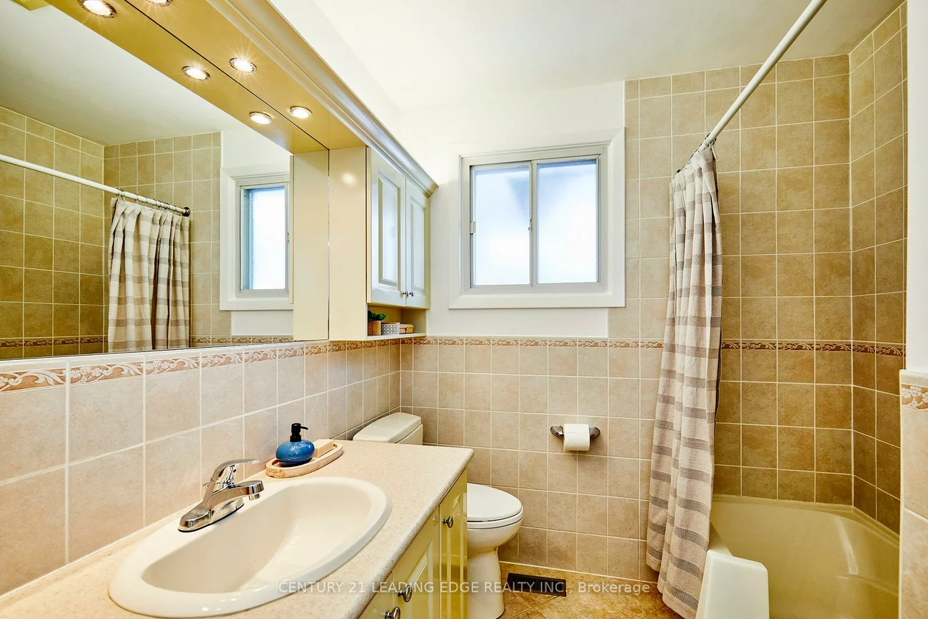 122, Allanford, Tam O'Shanter-Sullivan, Toronto