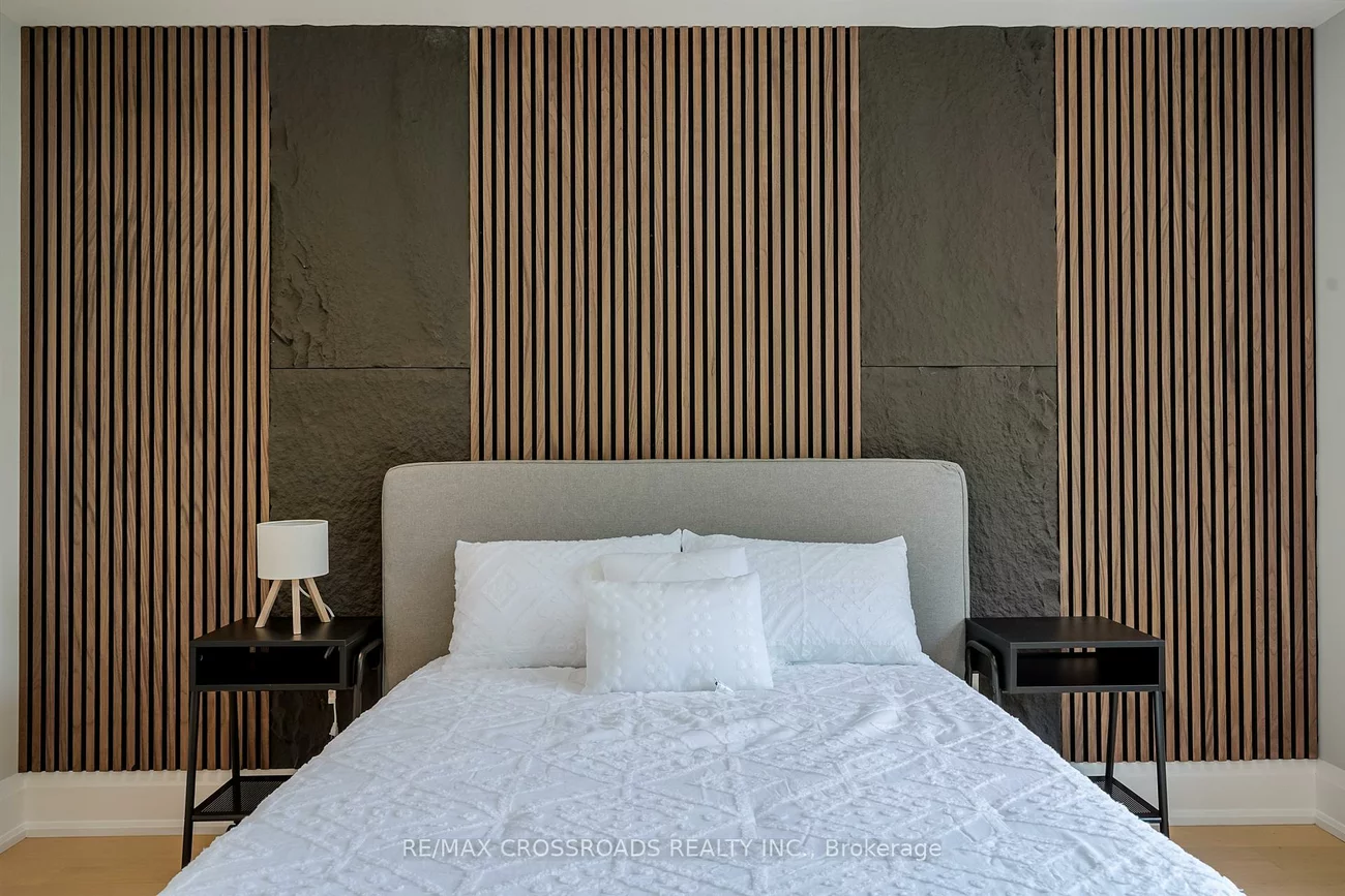 108, Park, Birchcliffe-Cliffside, Toronto