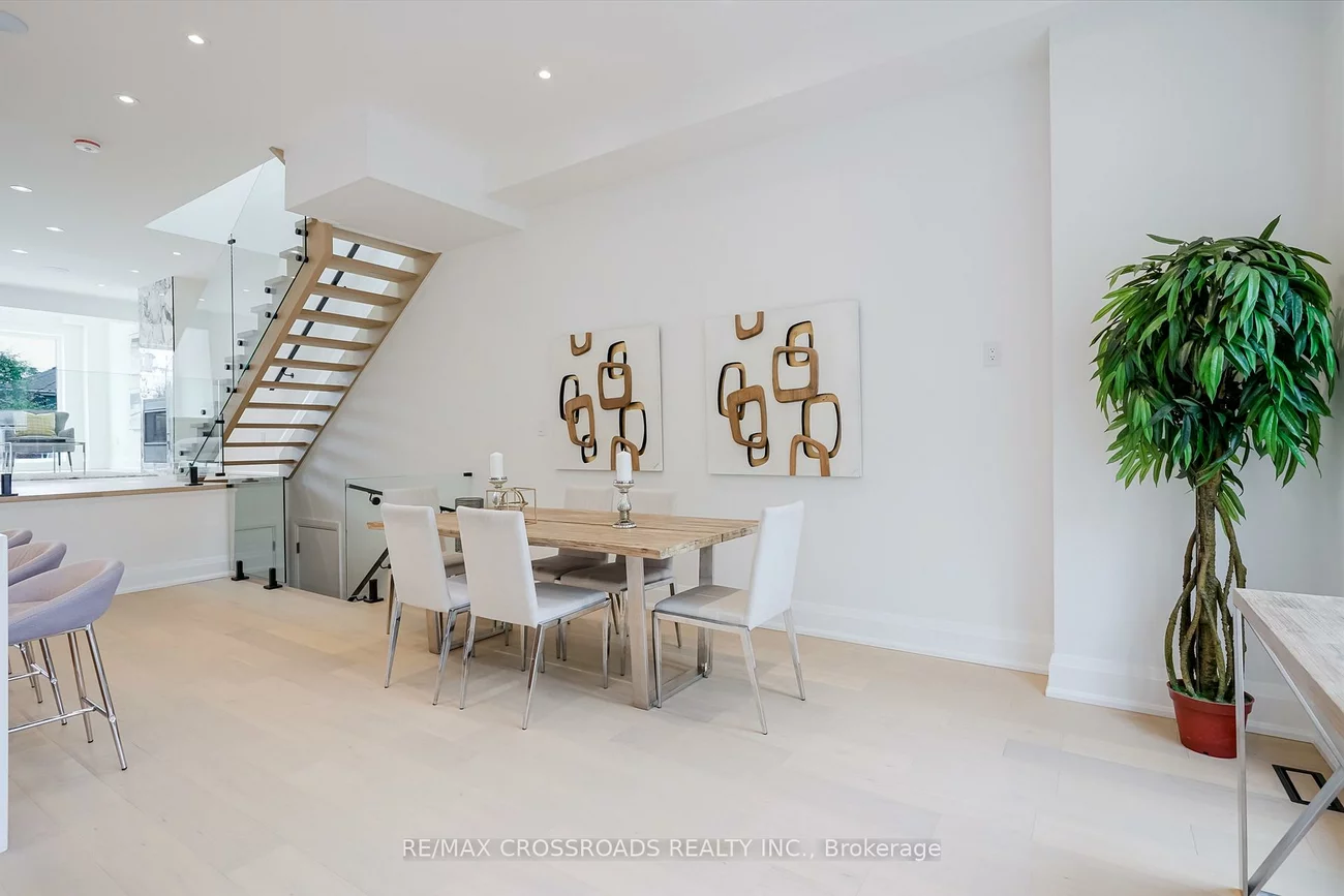 108, Park, Birchcliffe-Cliffside, Toronto