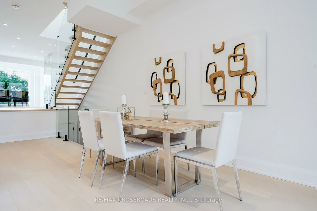 108, Park, Birchcliffe-Cliffside, Toronto