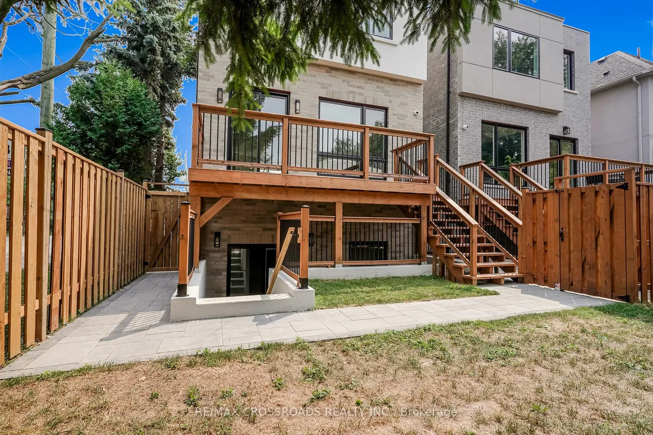 108, Park, Birchcliffe-Cliffside, Toronto