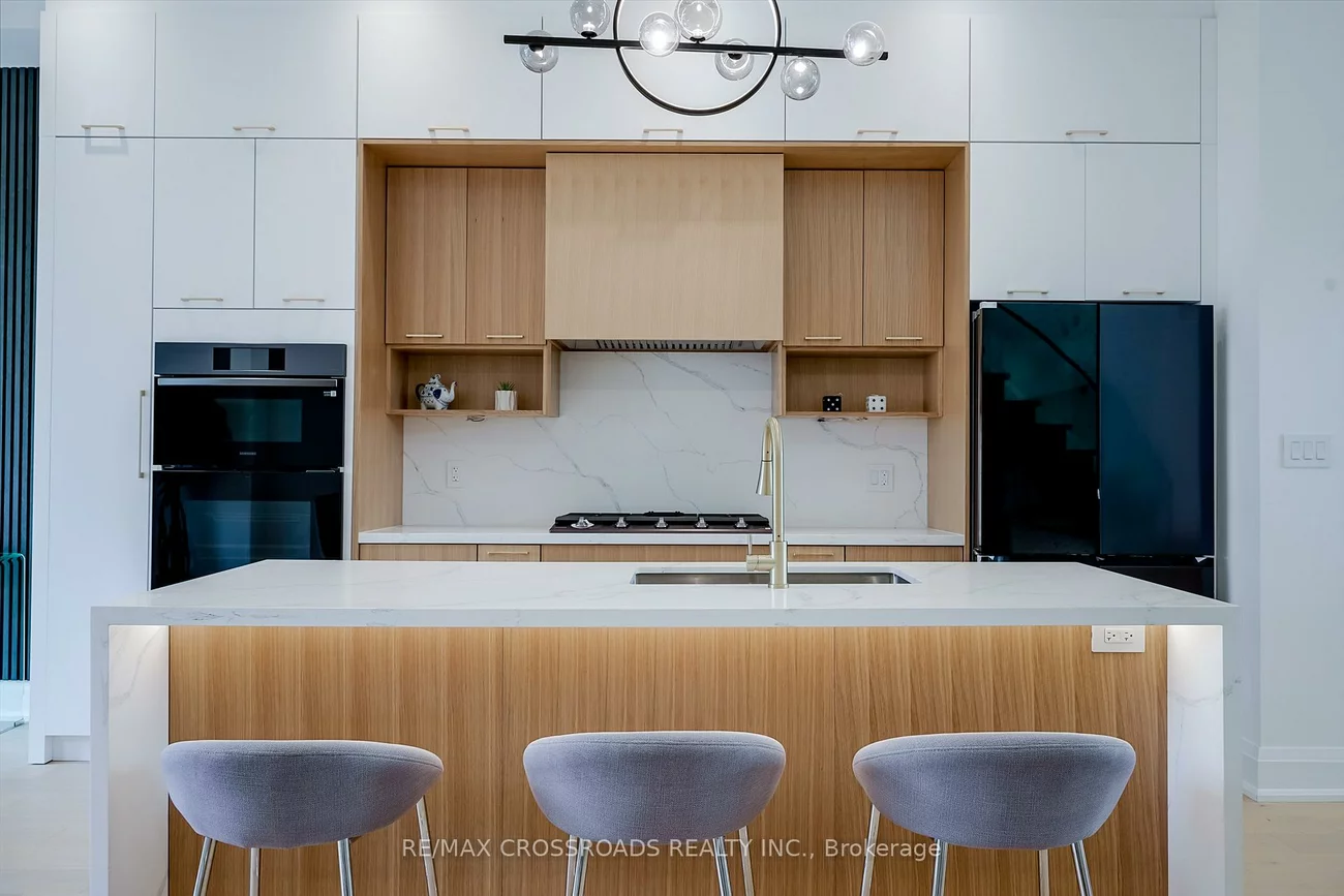 108, Park, Birchcliffe-Cliffside, Toronto