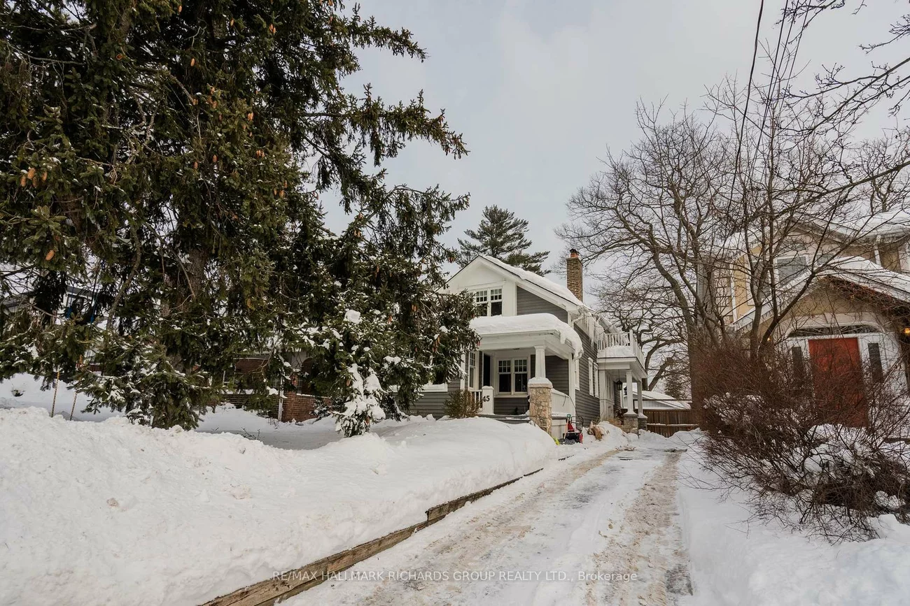 45, Courcelette, Birchcliffe-Cliffside, Toronto