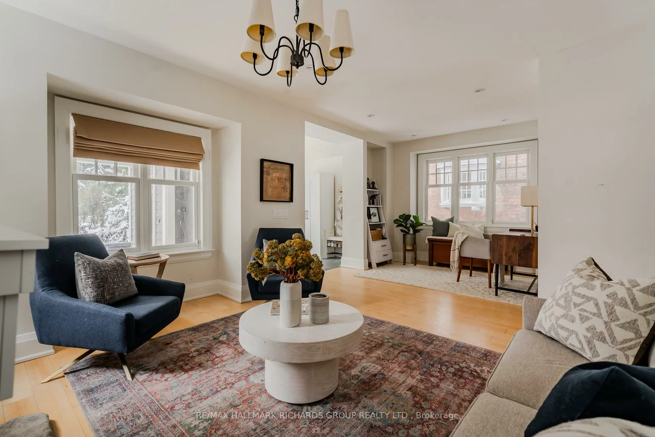 45, Courcelette, Birchcliffe-Cliffside, Toronto