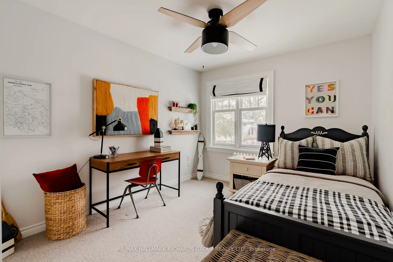 45, Courcelette, Birchcliffe-Cliffside, Toronto