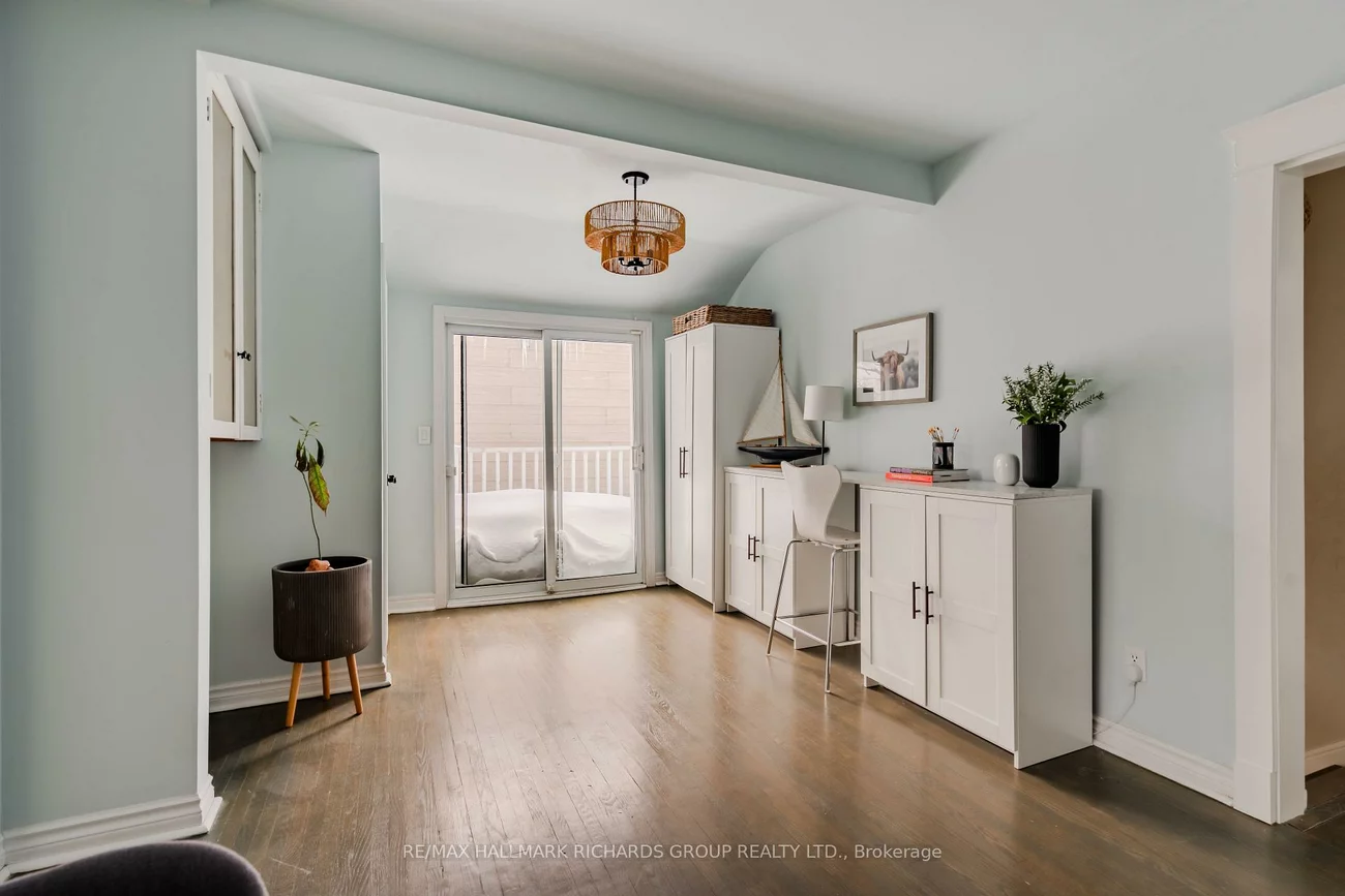 45, Courcelette, Birchcliffe-Cliffside, Toronto