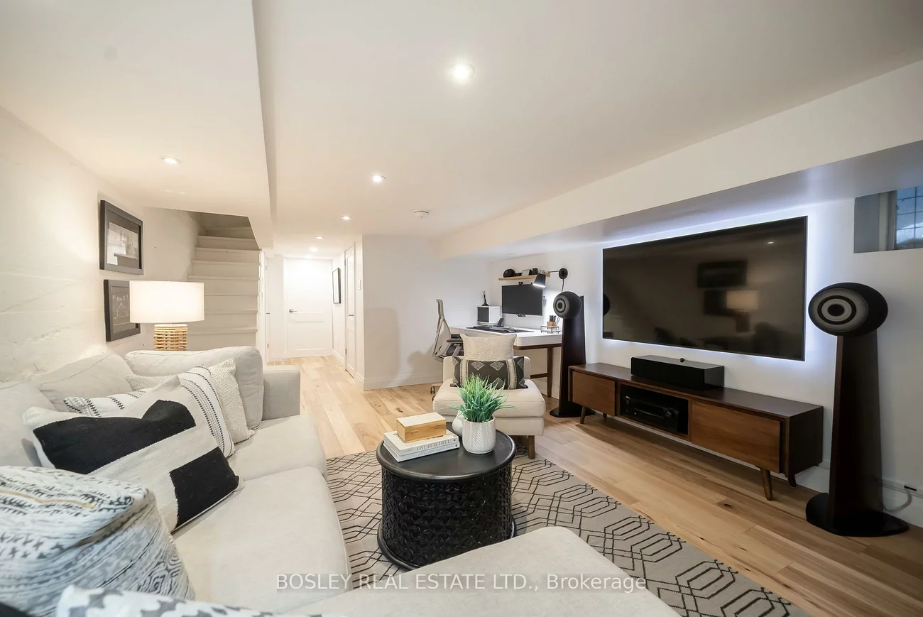 102, Woodfield, Greenwood-Coxwell, Toronto