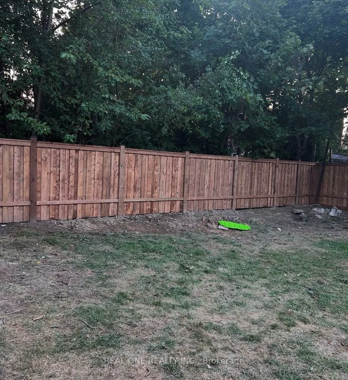 18, Courton, Wexford-Maryvale, Toronto