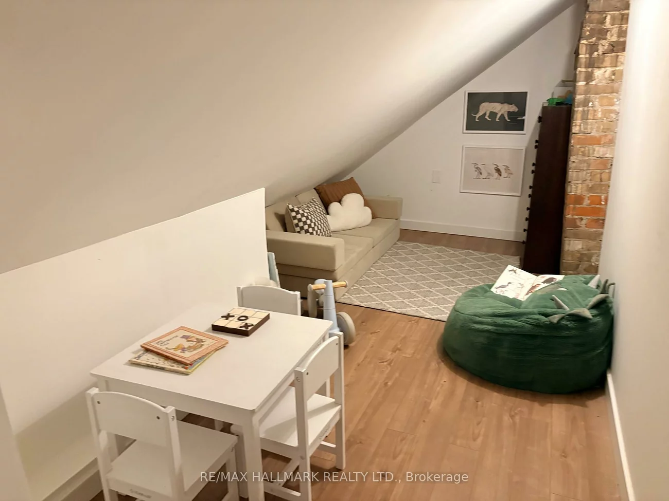 132, First, South Riverdale, Toronto