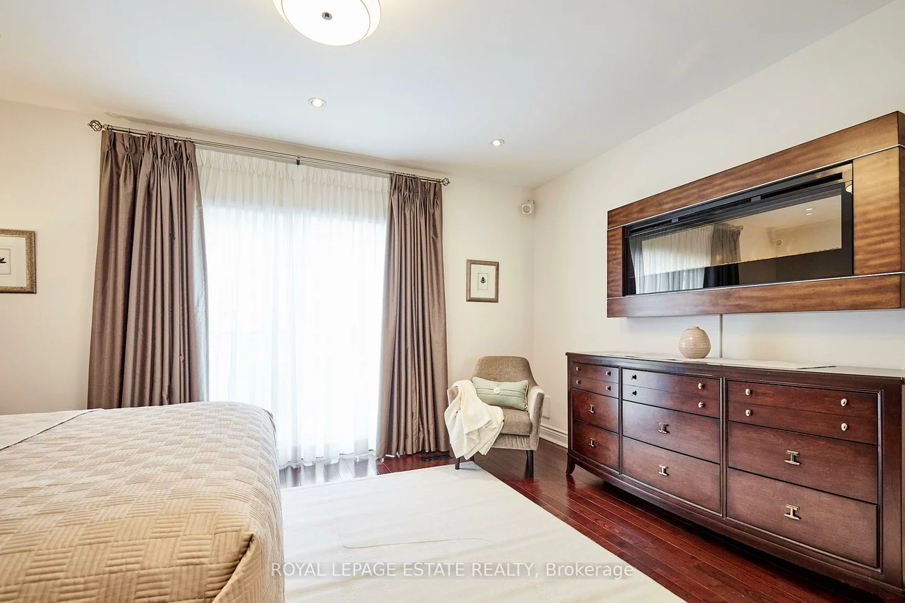 108, Barker, Danforth Village-East York, Toronto