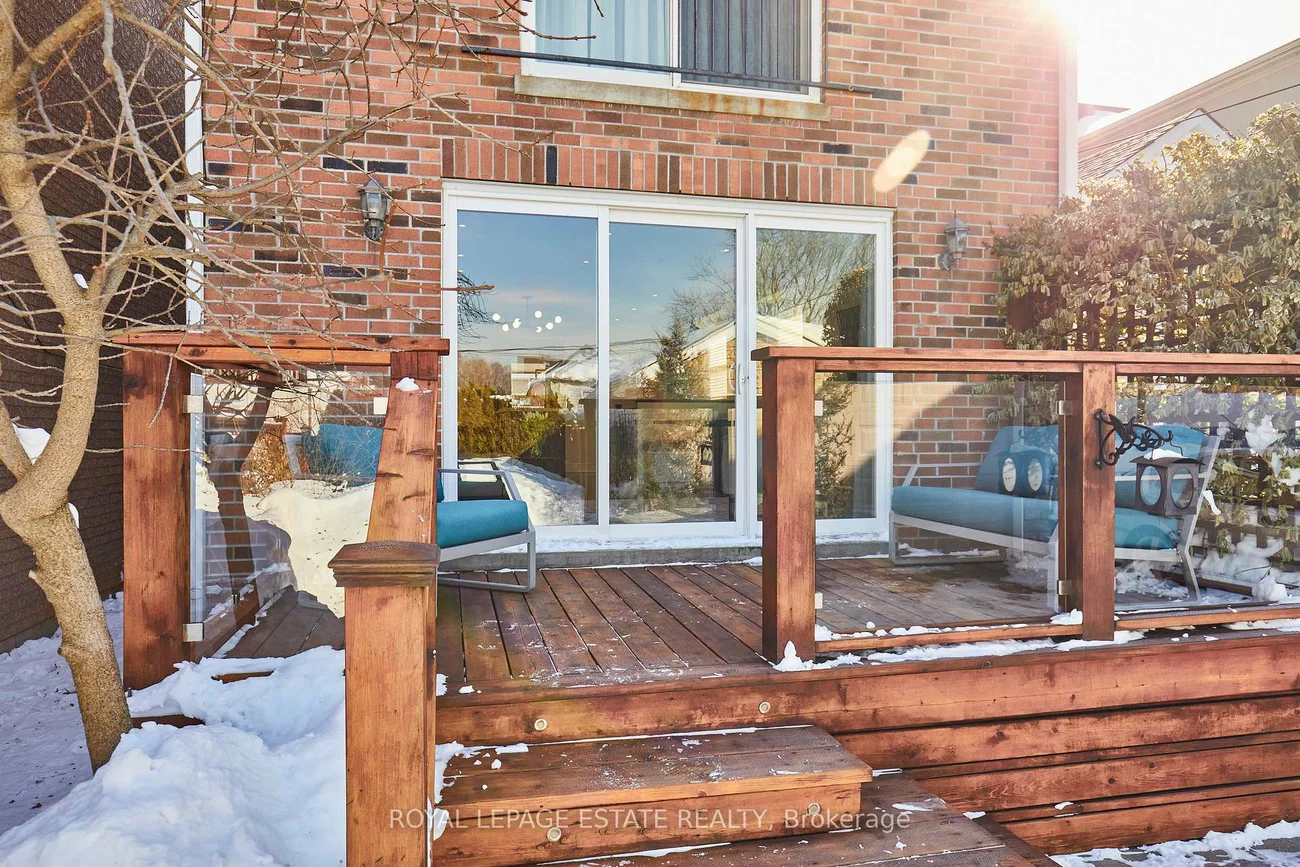 108, Barker, Danforth Village-East York, Toronto