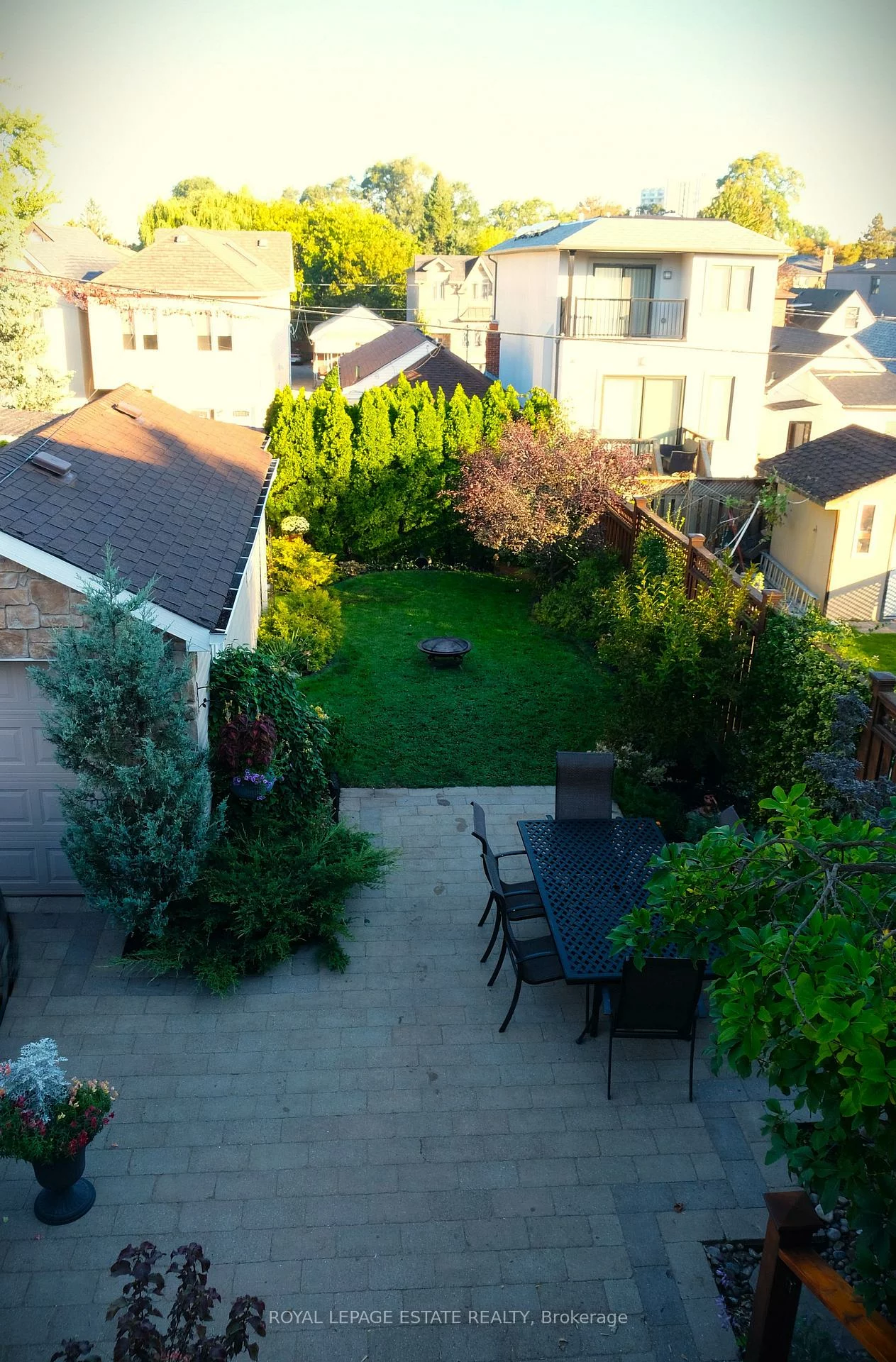 108, Barker, Danforth Village-East York, Toronto