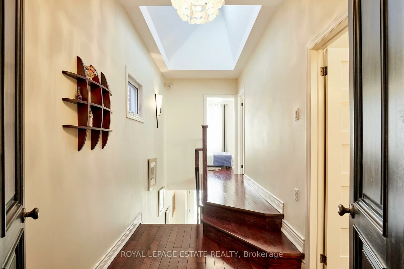 108, Barker, Danforth Village-East York, Toronto