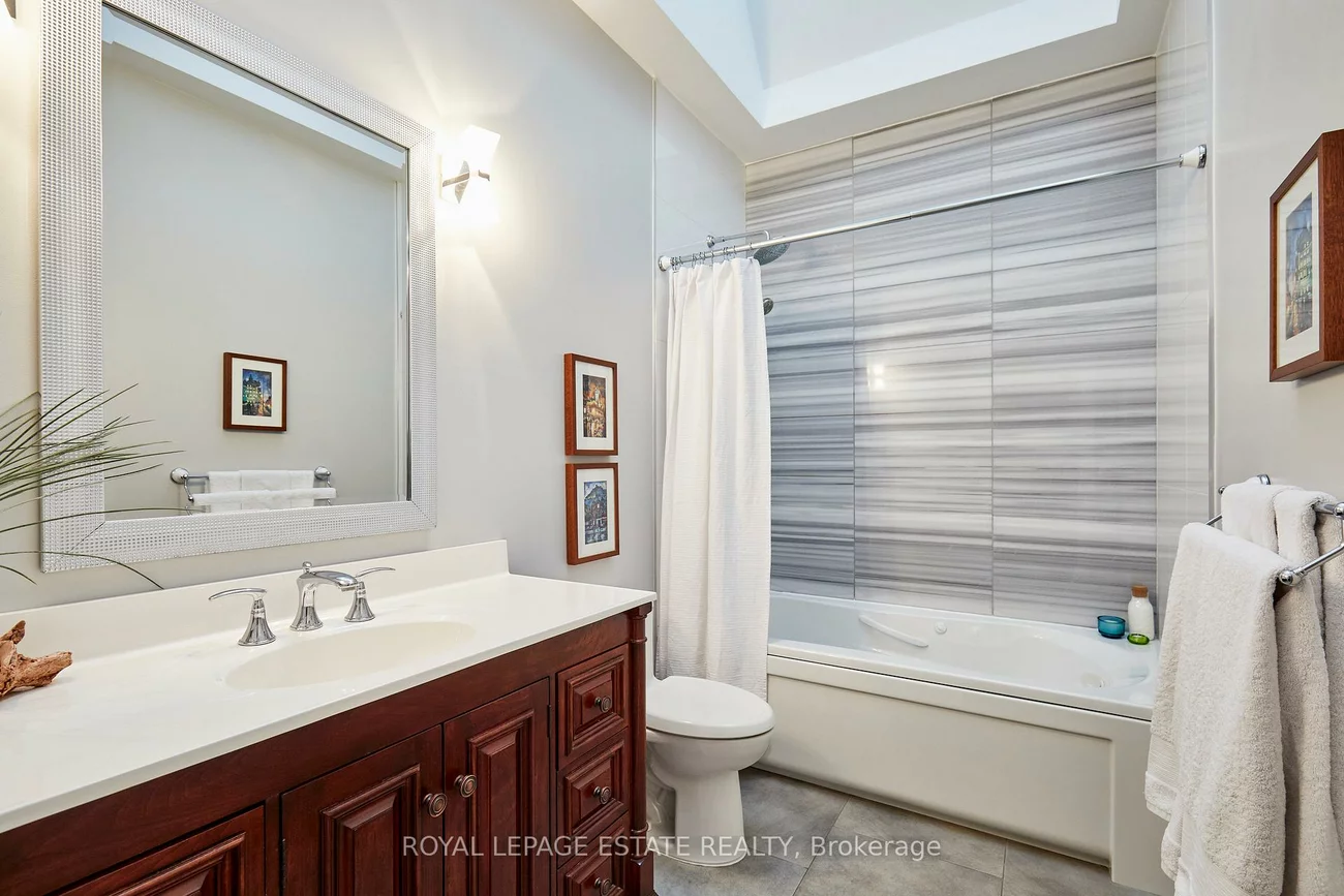 108, Barker, Danforth Village-East York, Toronto